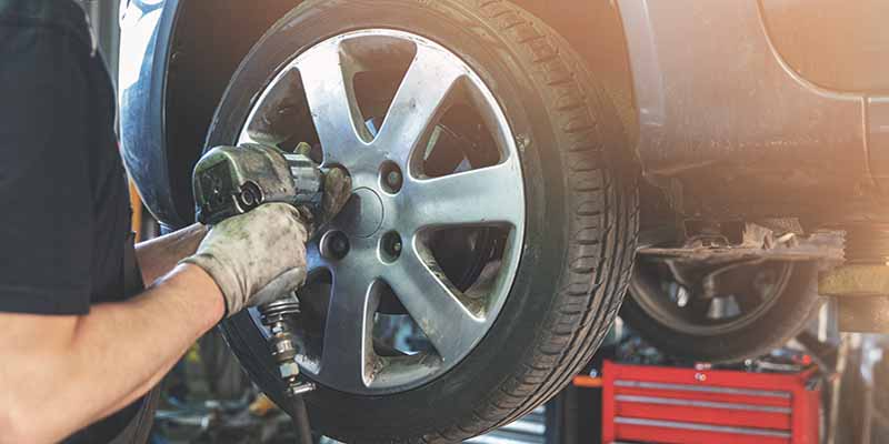 Tabor Street Garage MOT Hapton removing tyre